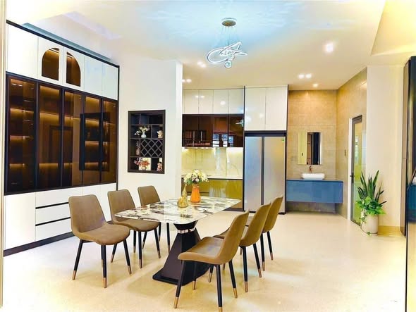 Spacious 4-Bedroom Modern House for Sale in Hai Chau — photo 4