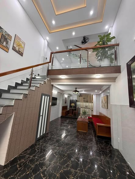 Beautiful Fully Furnished Multi-Level House for Sale — photo 5