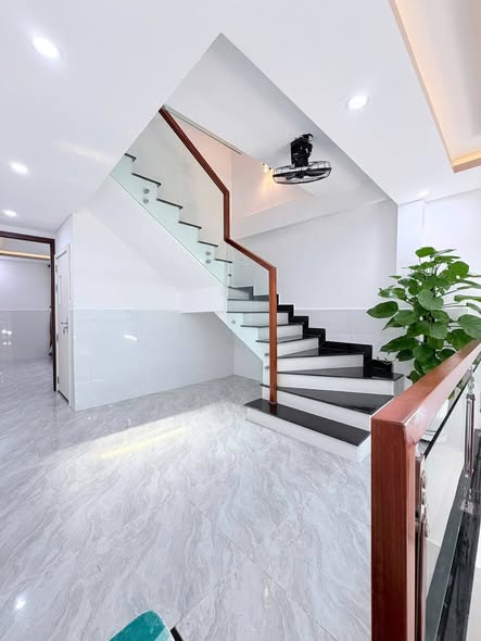 Spacious Four-Floor House for Sale in Da Nang — photo 4