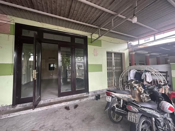 Prime Front-Facing House on Duy Tan Street for Sale — photo 6