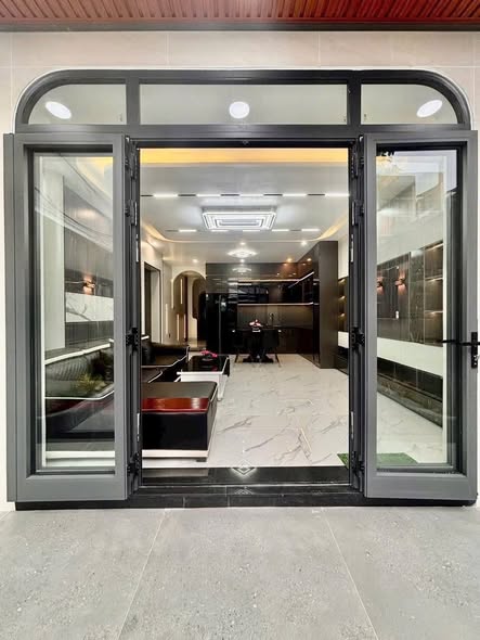 Modern 2-Story Home in Liên Chiểu for Sale — photo 2