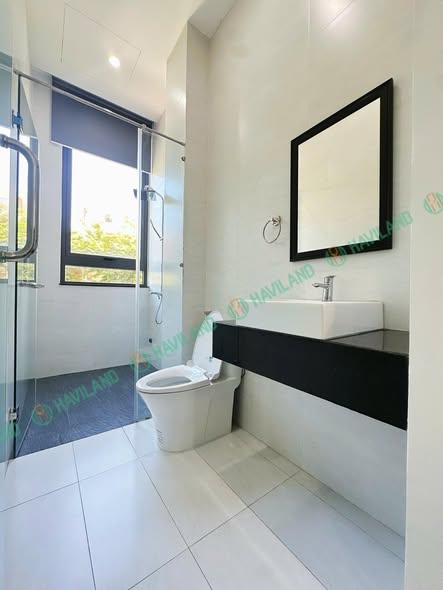 Modern Studio Apartment in Vibrant My An Neighborhood — photo 3