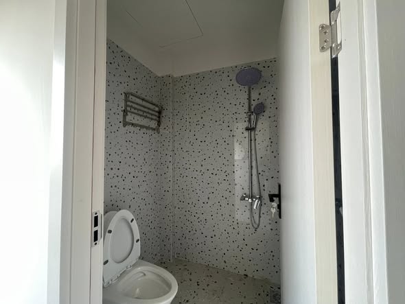 Modern One-Bedroom Apartment in My An Beach Area — photo 2