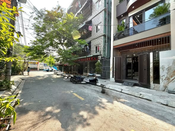 Tran Cao Van Modern House for Sale — photo 2