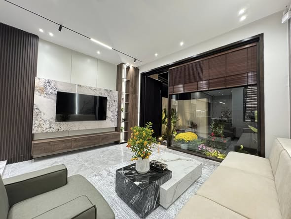 Spacious Three-Story House for Sale in Cam Le — photo 4