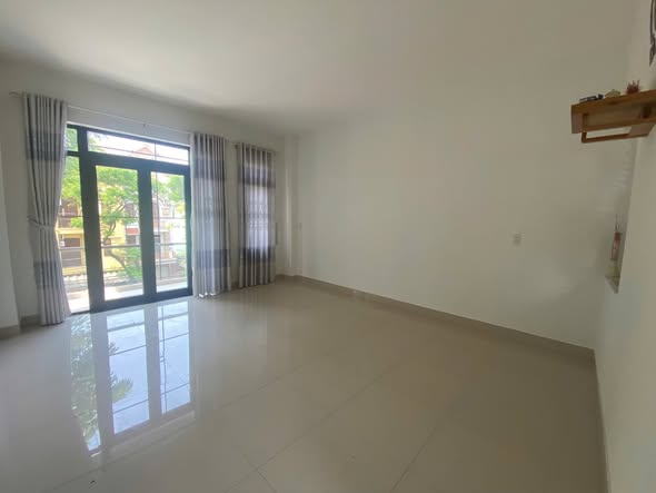 Modern 3-Story House for Sale on Kinh Duong Vuong — photo 5