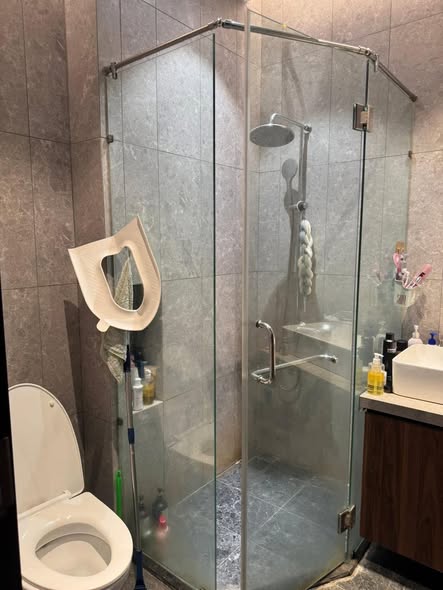 Spacious Three-Story House for Sale Tran Xuan Le — photo 4