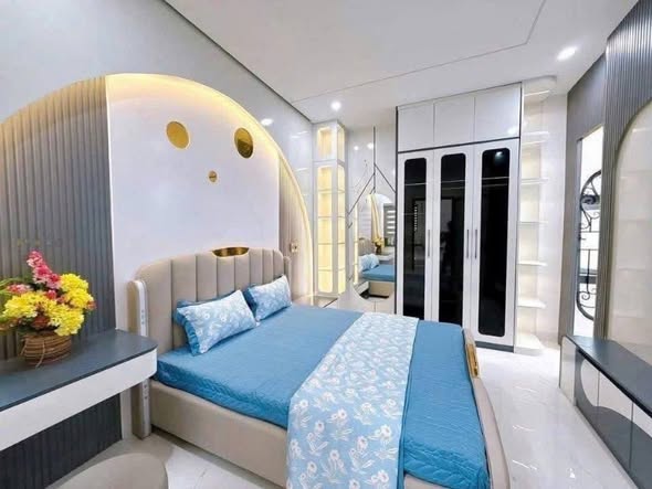 Spacious 3-Bedroom House for Rent in Lien Chieu — photo 5