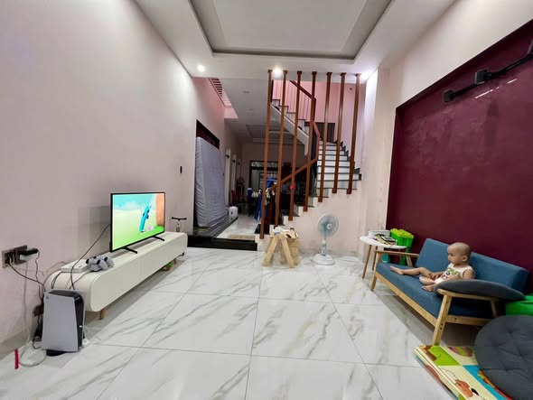 Spacious 3-Story House in Central Da Nang — photo 1