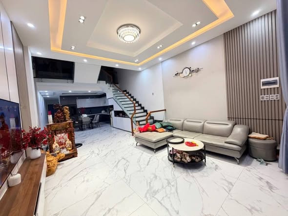 Spacious 3-Bedroom House in Lien Chieu District — photo 2