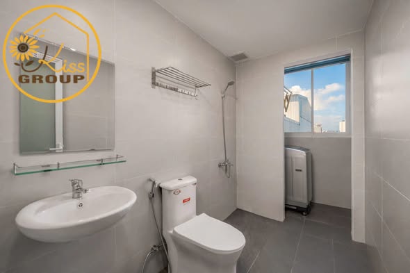 Modern 1BR Apartment with Rooftop Pool Near My Khe Beach — photo 2