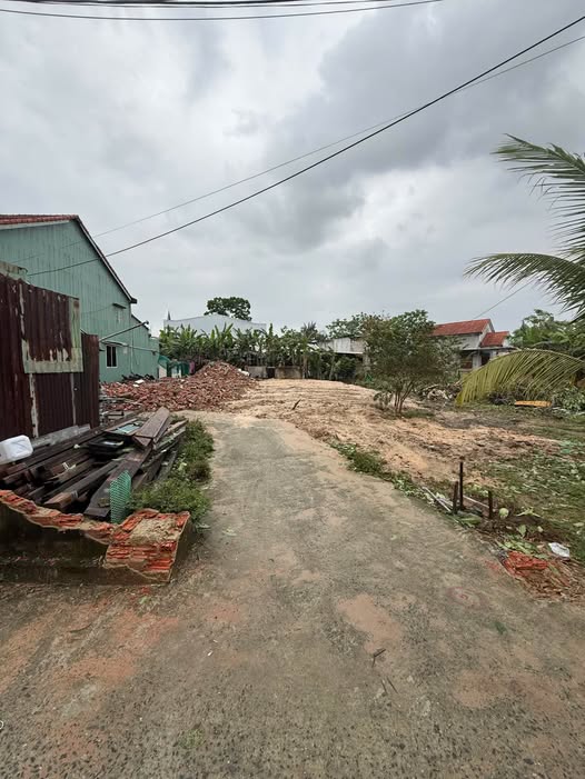 Prime Land Plot in Hoà Tiến for Sale — photo 1