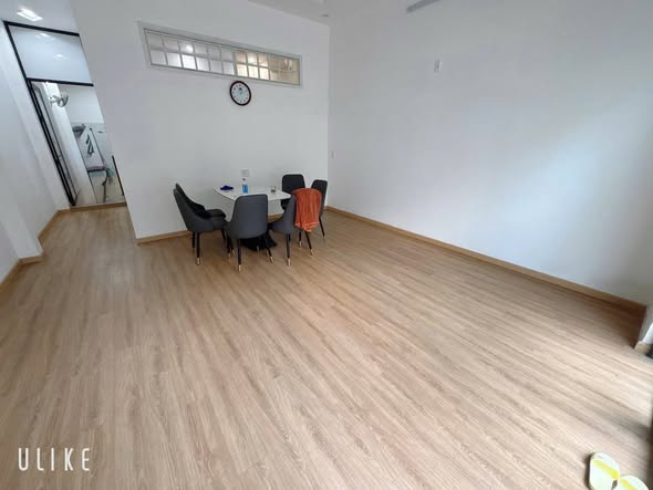 Modern Street-Front House Near Nghinh Lake - Fully Furnished — photo 4