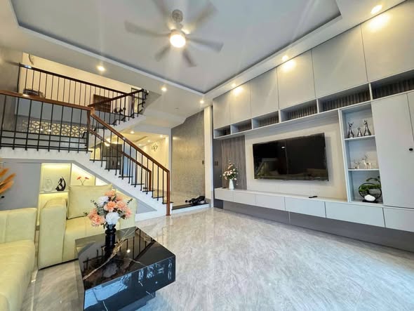 Spacious 3-Bedroom House in Hoa Xuan Da Nang — photo 3