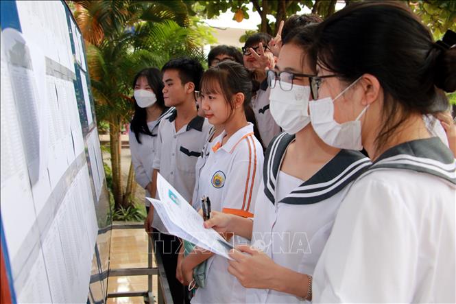 Điểm chuẩn đại học 2026: Hướng dẫn tra cứu và so sánh dữ liệu các năm