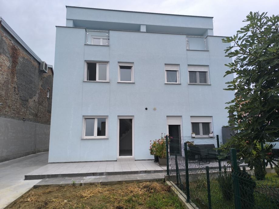 Bjelovar, Frankopanska, 5-sobni stan, 94 m2, NOVOGRADNJA, 2400 eur/m2 (prodaja) — fotografija 5