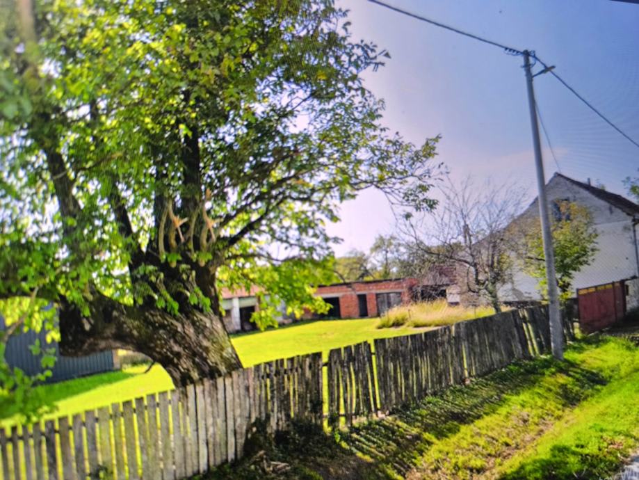 NOVA GRADIŠKA, Gorice, kuća sa imanjem - 57.503 m2 - u komadu (prodaja)