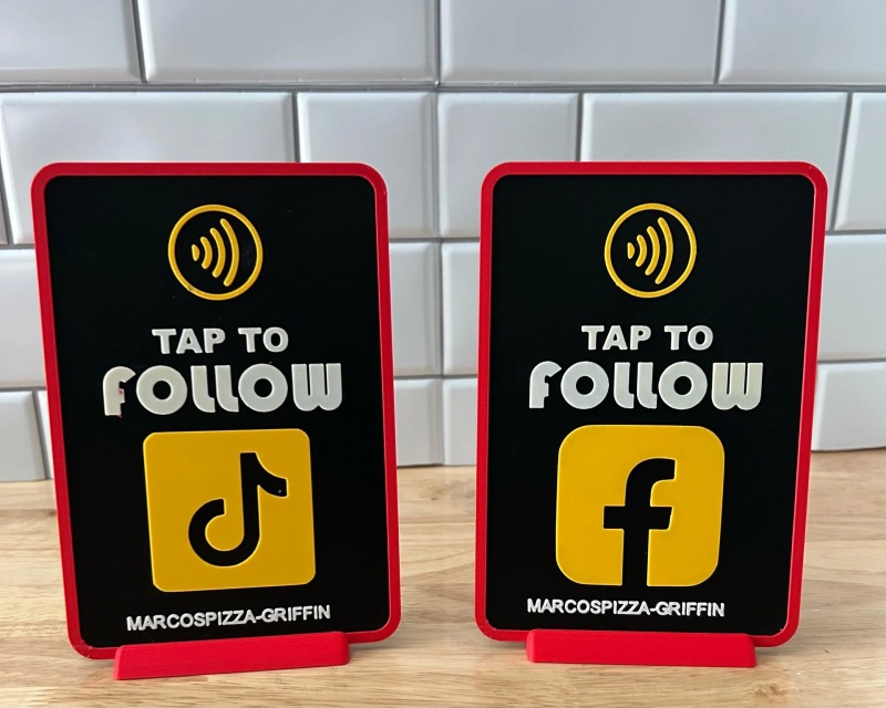 Supports d'affichage 3D NFC Tap-to-Follow pour entreprises — Impression 3D Tunisie