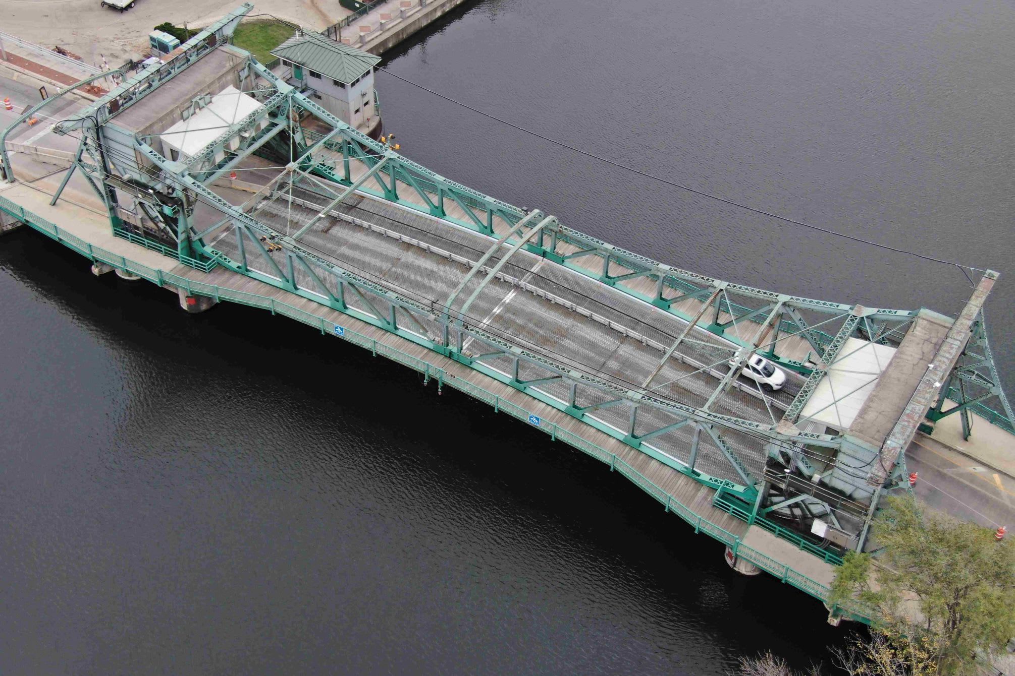 Cass Street Bridge view from the top.