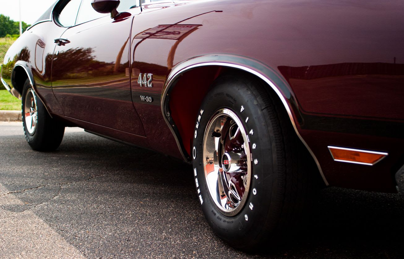 Tires - 1970 Oldsmobile