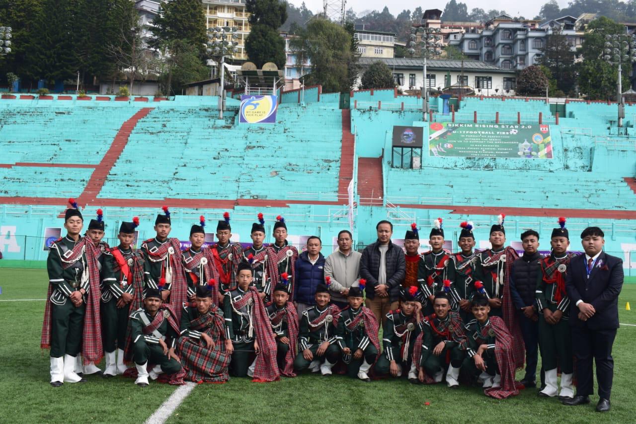 SCHOOL PIPE BAND image