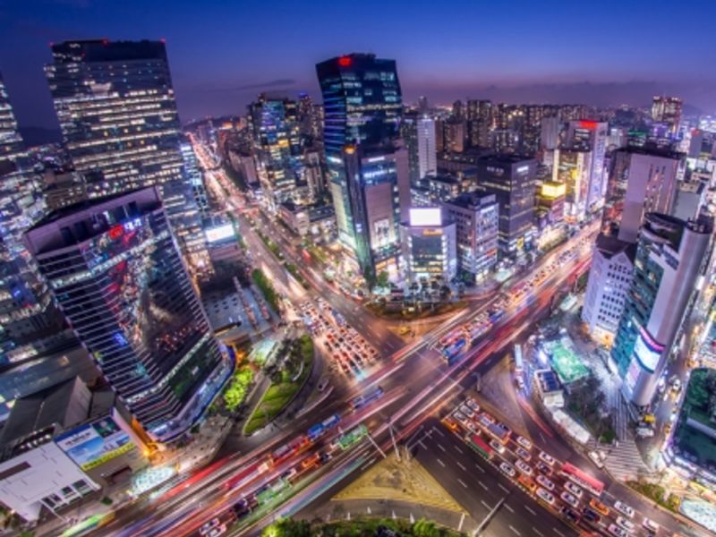 Cityscapes in South Korea - top: Seoul (Chingazo/Flickr); Busan (Scott Rotzoll/Flickr).