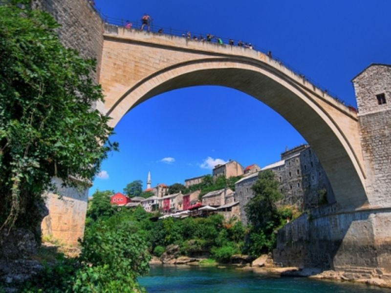 Mostar's rebuilt 'old bridge' (BiH), considered a symbol of reconciliation (Kevin Botto, Flickr).