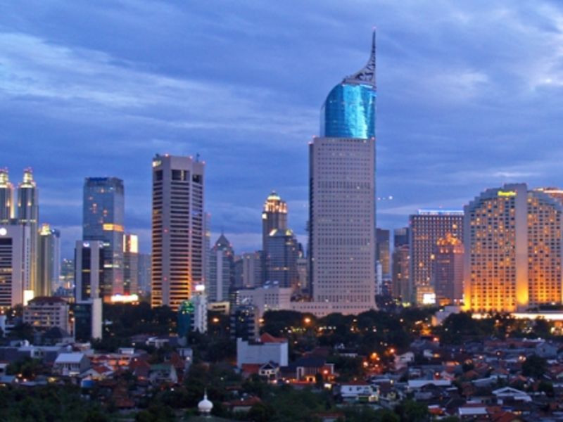 Jakarta skyline (Photo: 'Hotel Addict' Yohanes Budiyanto, Flickr)