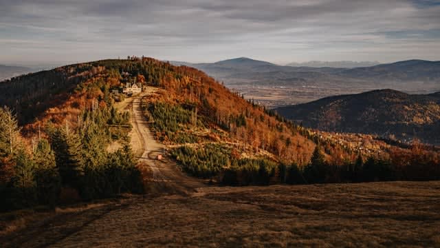 Piękna jesień w Polsce – zachwycający widok z Klimczoka