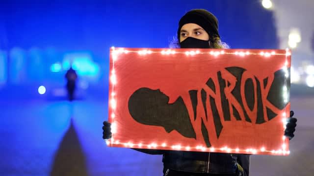 Europejski Trybunał Praw Człowieka orzekł ws. Polski. "Naruszenie art. 8" [Zaostrzenie prawa do aborcji narusza Prawo do poszanowania życia prywatnego i rodzinnego]