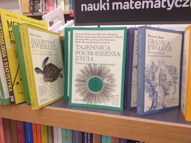 Czy w empiku naprawdę sprzedają pseudonaukowe bzdury?