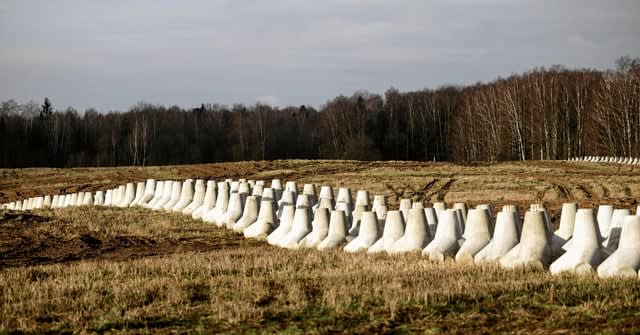 Poland to start producing anti-personnel mines to lay along eastern border