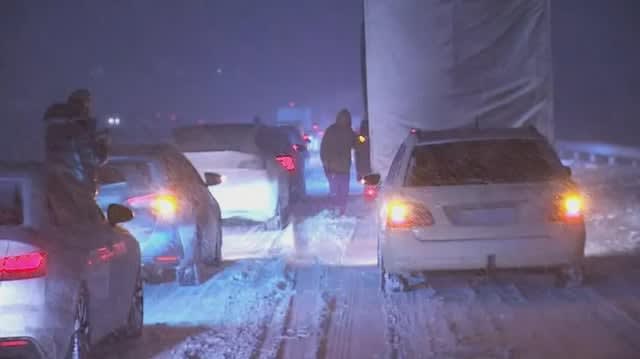Dramat kierowców na S7. "Nie mamy nic do jedzenia ani picia"
