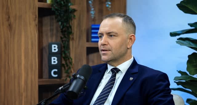 Trump is the only leader who can end threat of Russia, Poland's president tells BBC