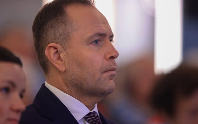 Karol Nawrocki opens many fronts and loses, standing blindly on the side of Donald Trump