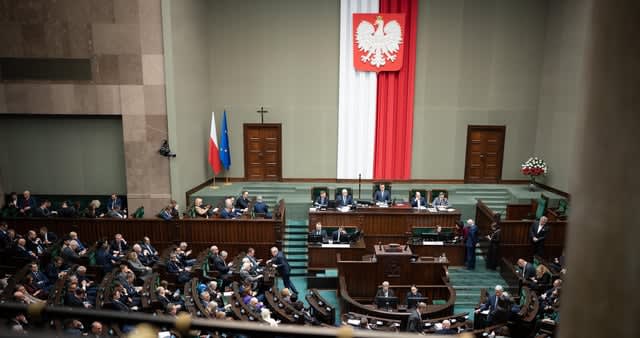 Polish parliament approves €44bn EU defence loans despite opposition criticism