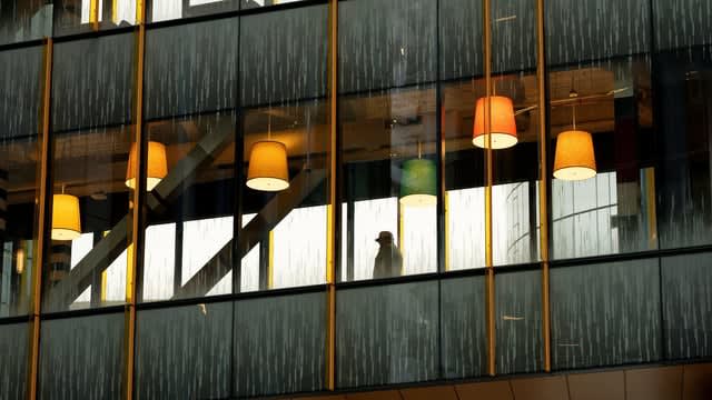 Zaskakujące dane o zwolnieniach. Co druga firma żałuje redukcji zatrudnienia z tego powodu [chodzi o AI]