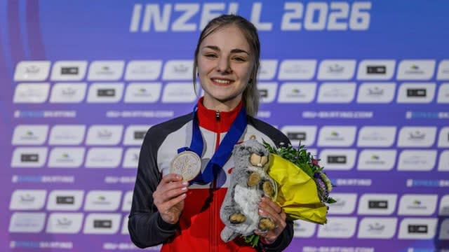 Polish teen wins gold in speed skating at World Junior Championships