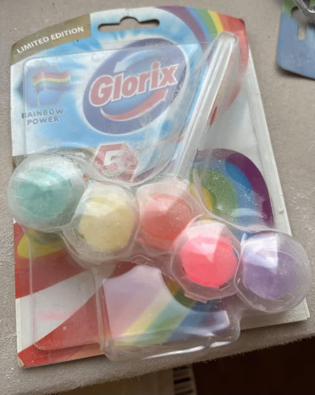 Coraz ciekawsze te nowe zapachy do toalety