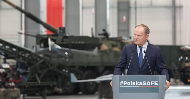 Polish government launches "plan B" to sidestep presidential veto of EU defence loans bill