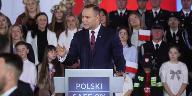 Poland's president publishes justification for veto of EU defence loan bill