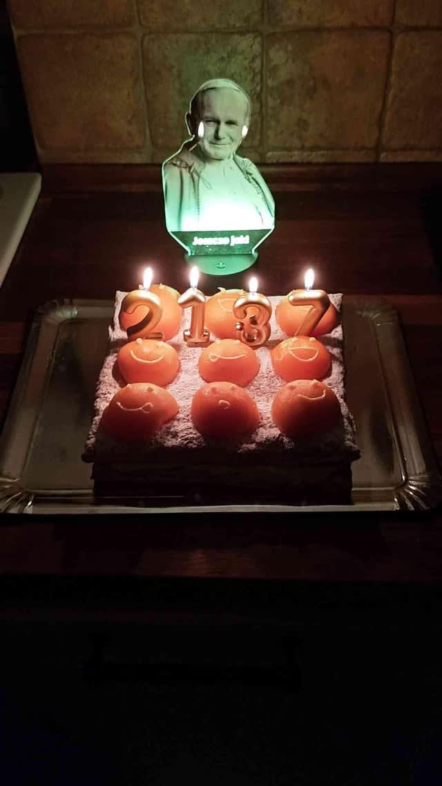 Nigdy nie wiesz co ktoś robi w domu.