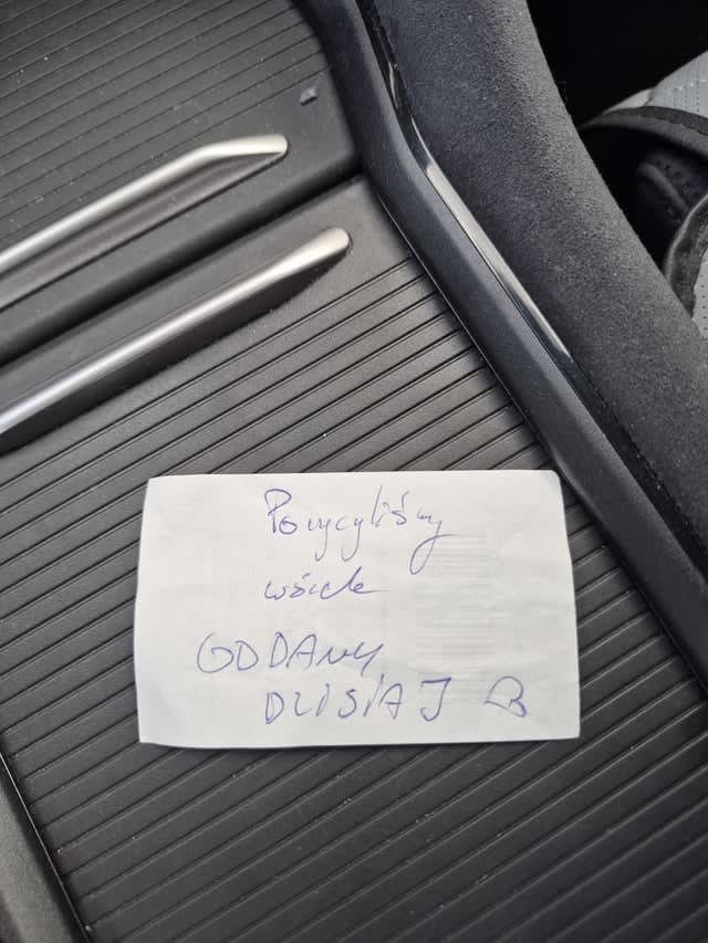 Is this normal behavior in Poland?