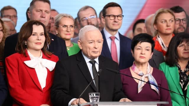 Kaczyński prosi o pieniądze – dlaczego nie zażąda ich od swoich polityków?