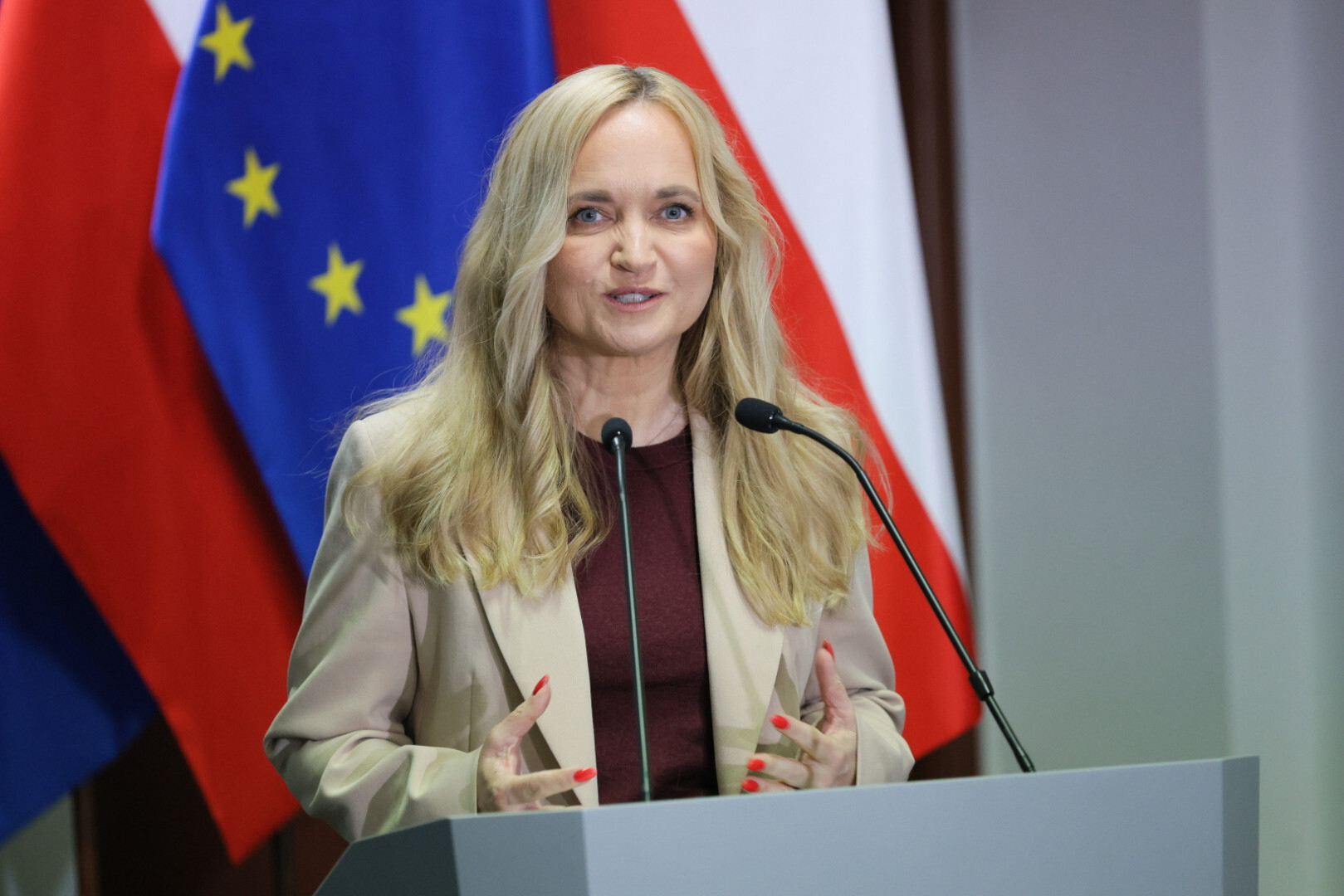 Szpitale rozdarte: zarobki lekarzy pożerają budżet na leczenie