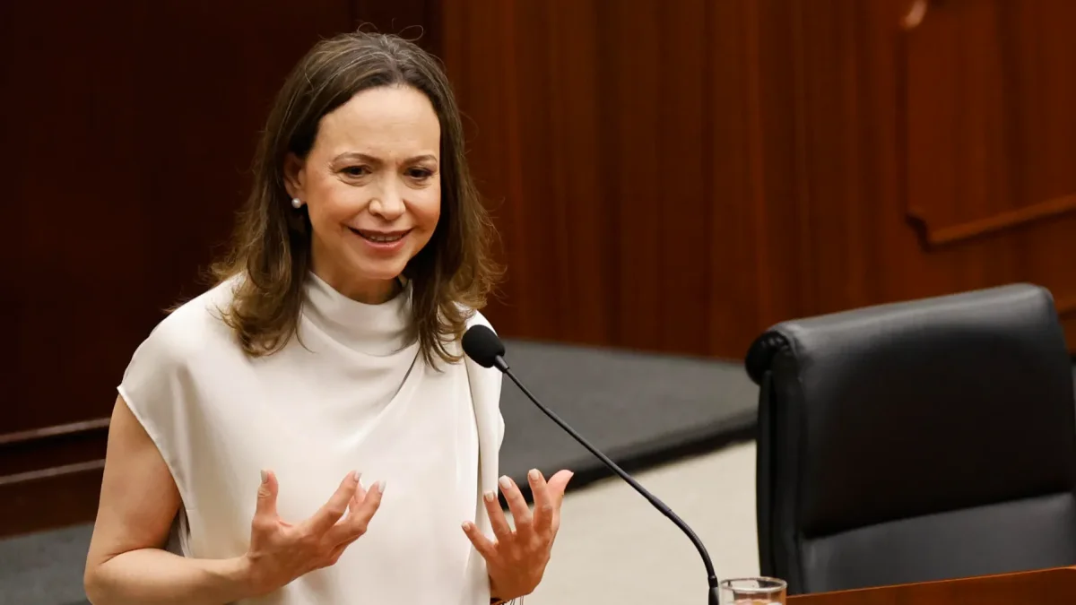 María Corina Machado propone negociar con el gobierno interino para convocar nuevas elecciones en Venezuela