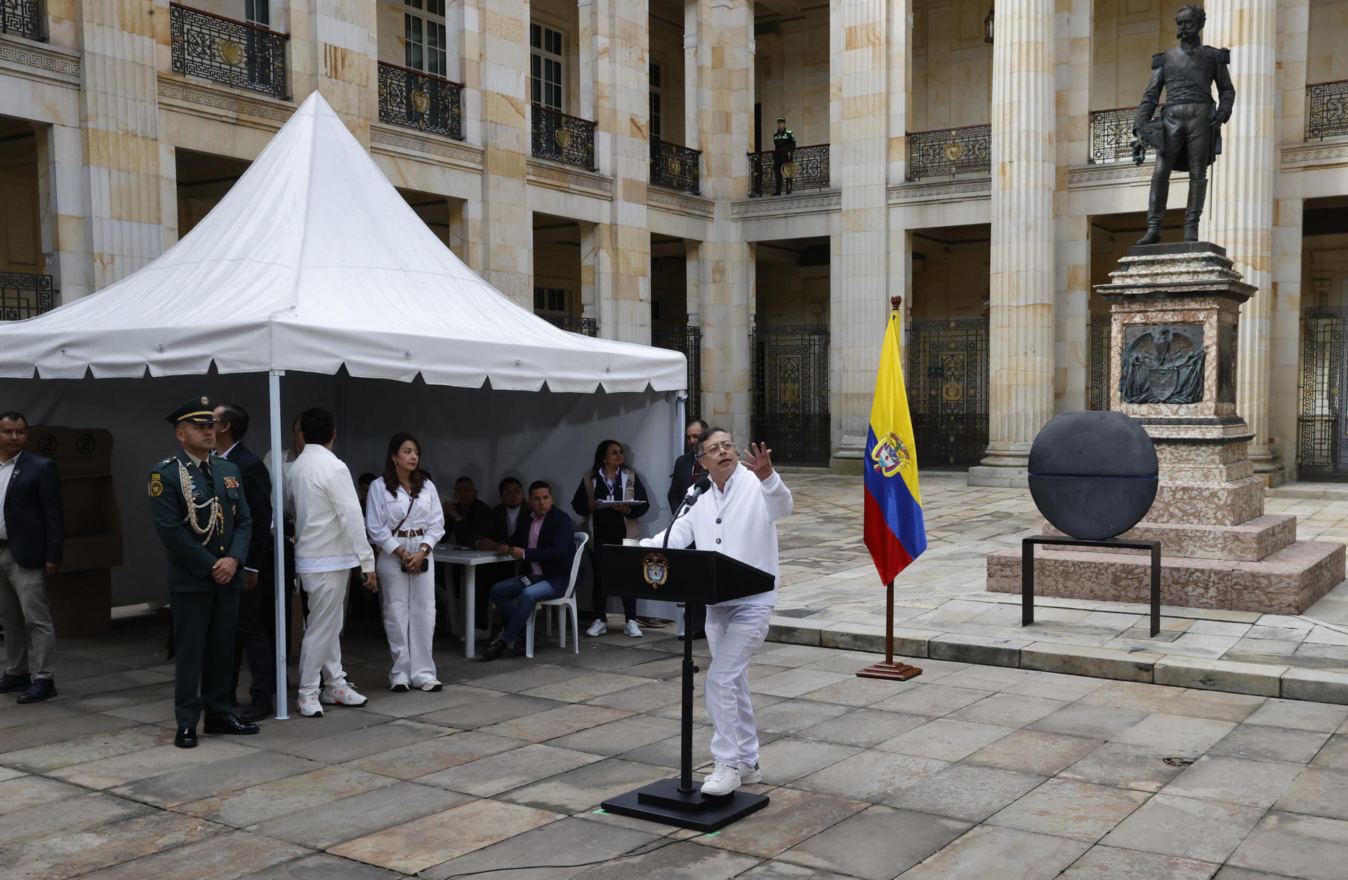 Petro cuestiona resultados del preconteo de la primera vuelta presidencial en Colombia y espera escrutinio oficial
