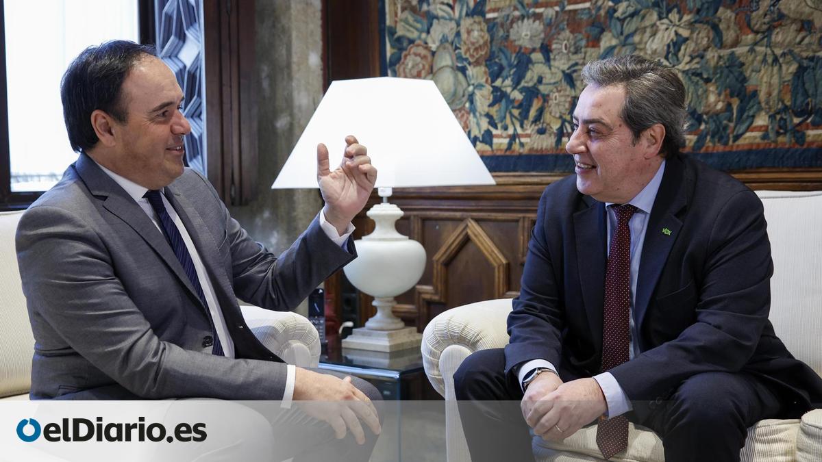 Las Corts Valencianes valoran remitir a Fiscalía el caso de tres docentes expulsadas tras una protesta en un pleno