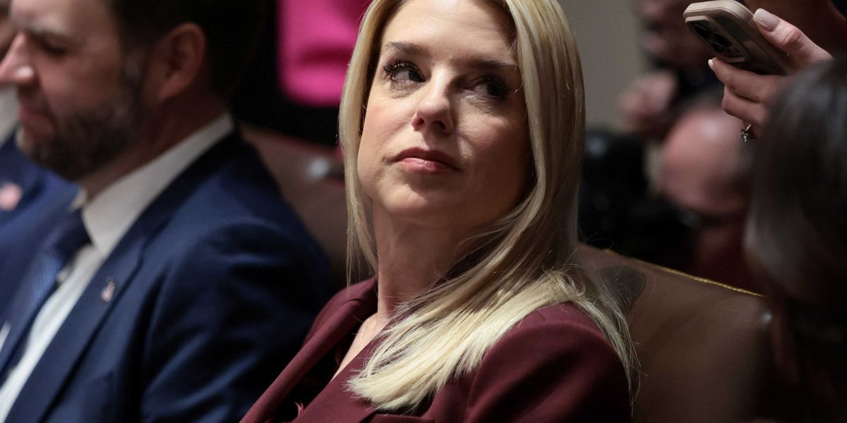 Rep. Robert Garcia Criticizes Pam Bondi for Shifting Responsibility in Epstein Investigation Testimony