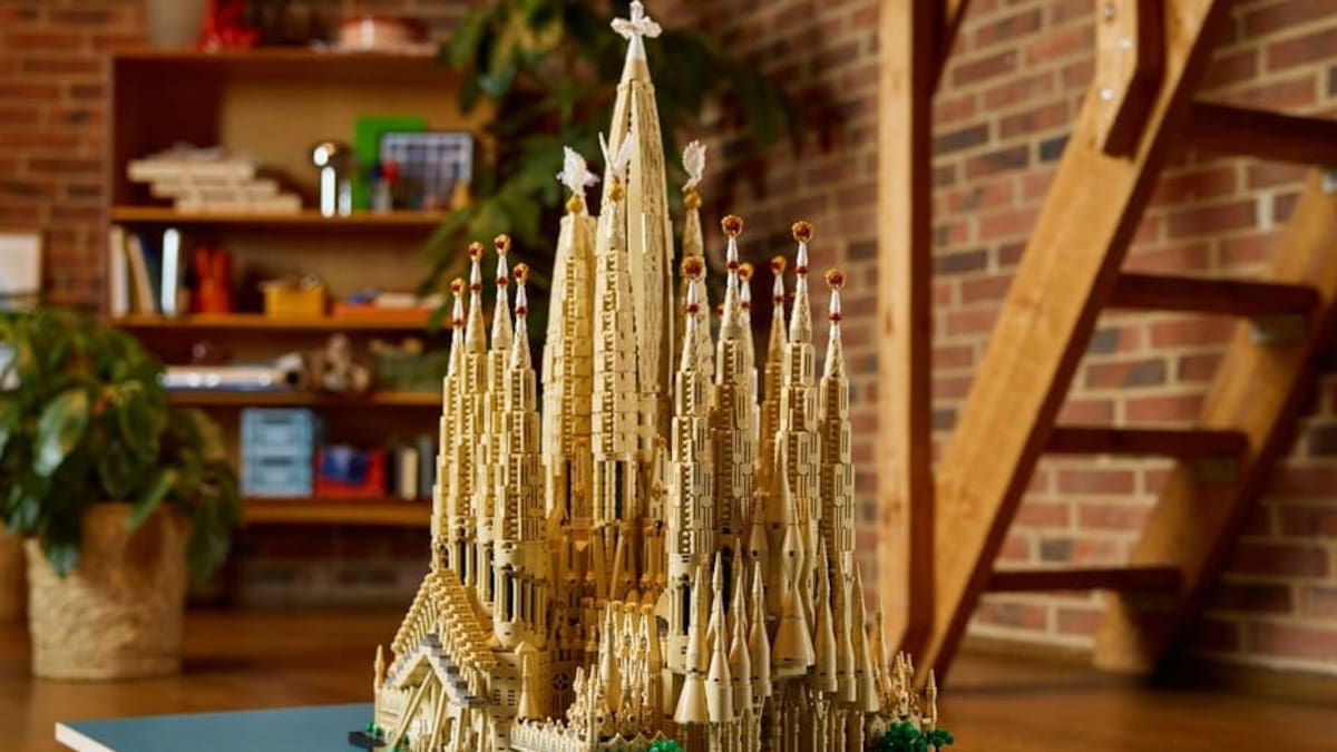 LEGO lanza la Sagrada Familia más grande de su historia con 12.060 piezas